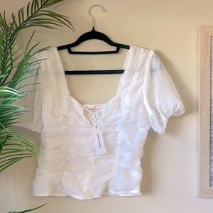 NWT Francesca’s White Puff Sleeve Ruched Blouse
